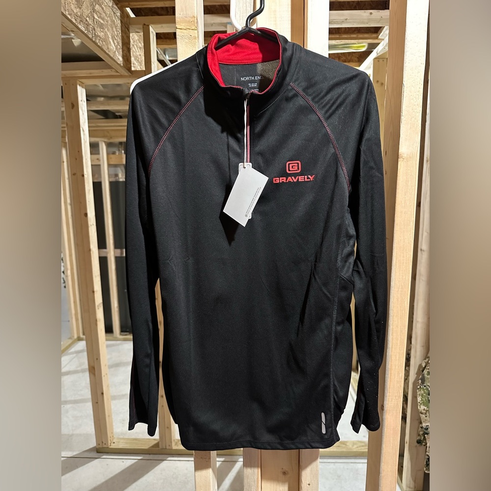 Gravely Black Men’s Medium 1/4 Zip New